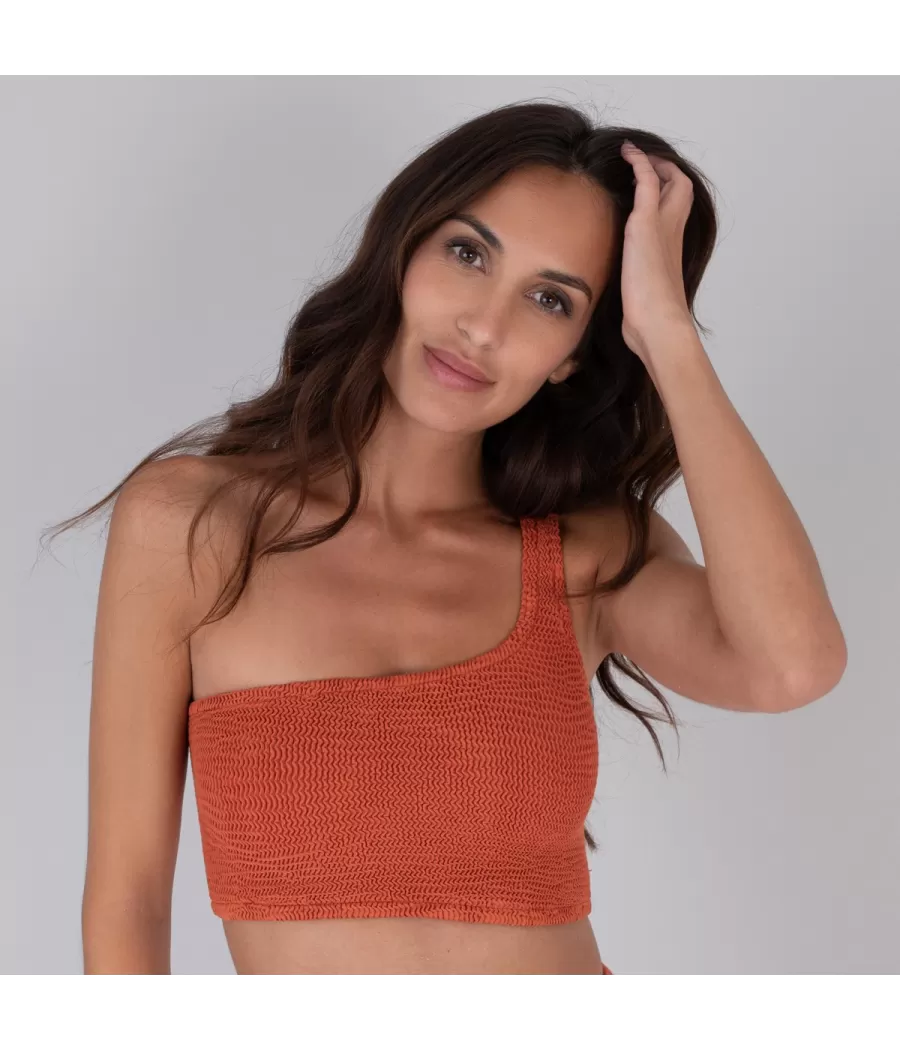 Een maat asymmetrische bikinitop terracotta