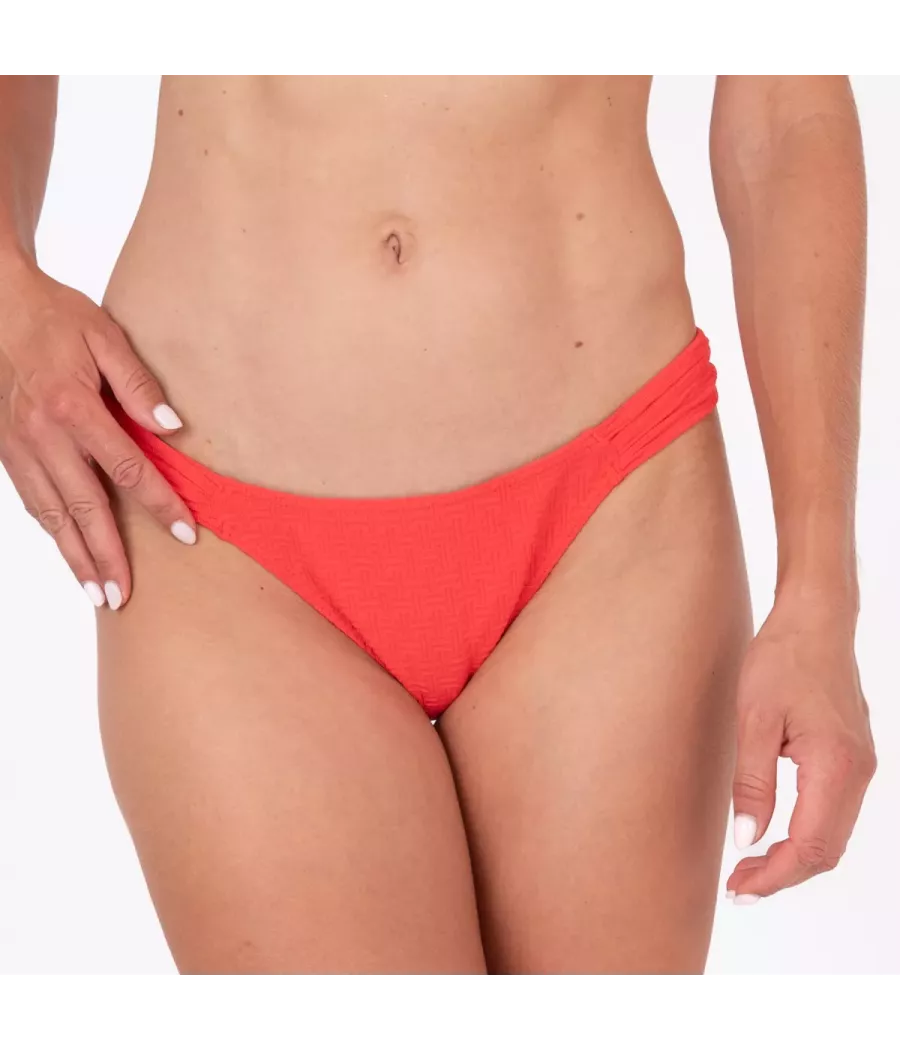 Sumptuous red scalloped bikini briefs for women