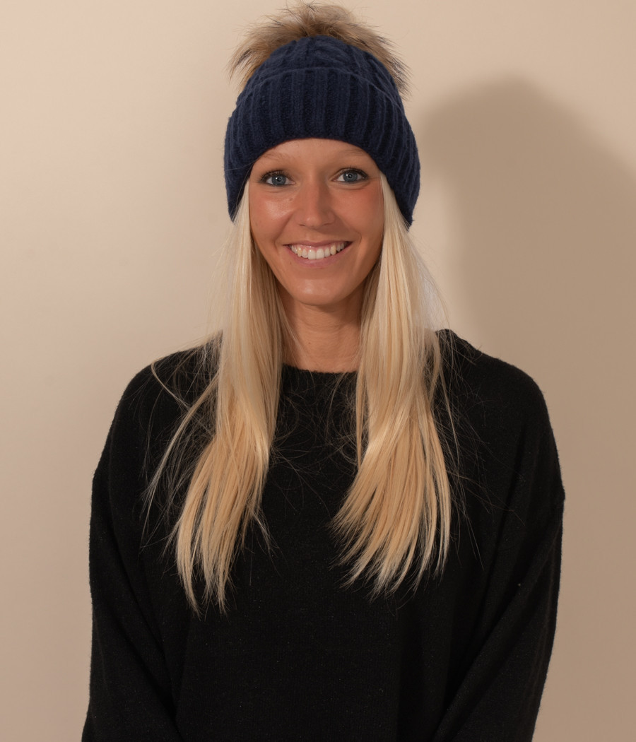 Women's cable knit hat